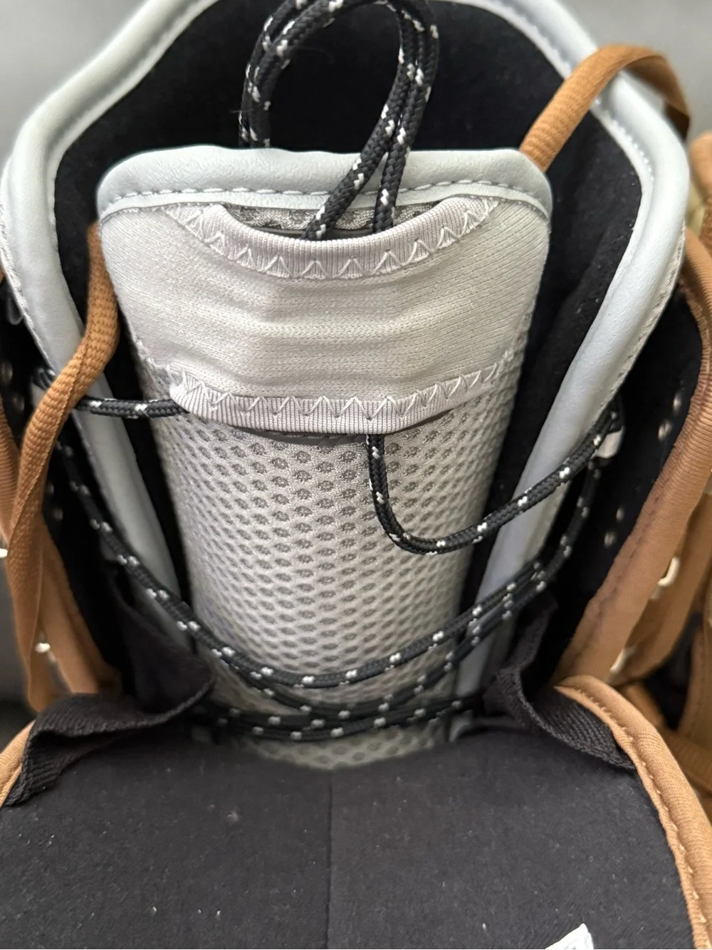 Northwave Topaz Snowboard Boots beige, white, brown Women’s Size-7 /Men’s Size-6